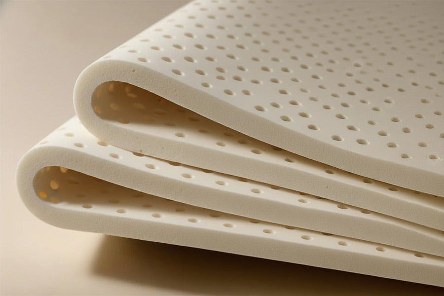 Natural Latex vs Memory Foam: What’s the Difference?