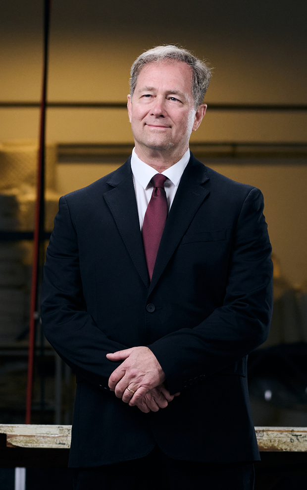 ROYAL PEDIC - TONY KELEMEN