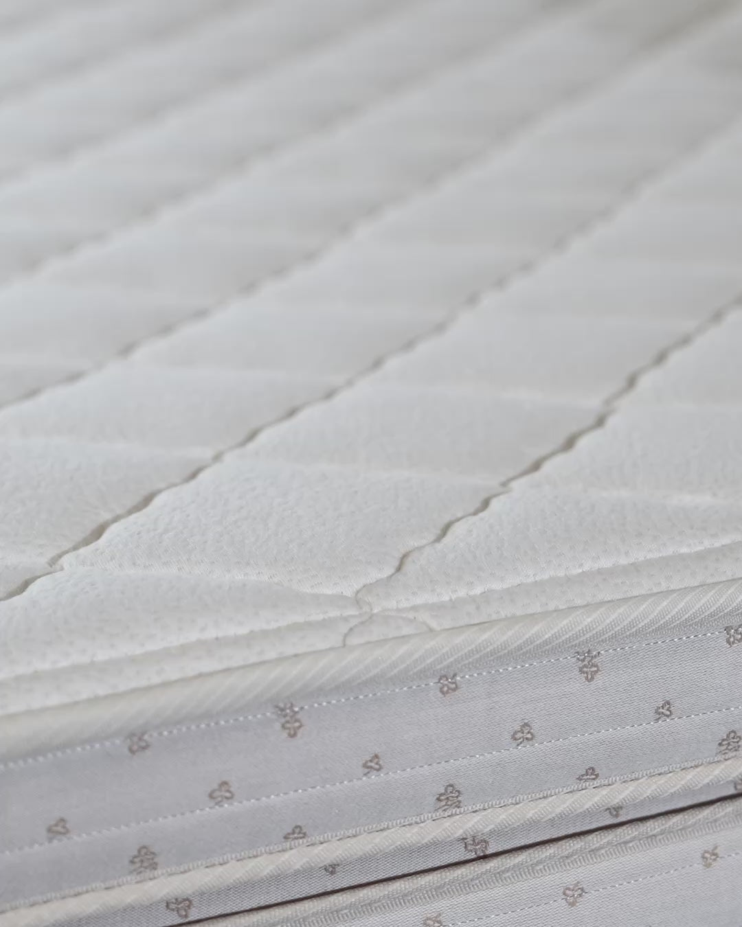 Load video: ROYAL PEDIC - Royal Cloud Pillowtop Mattress